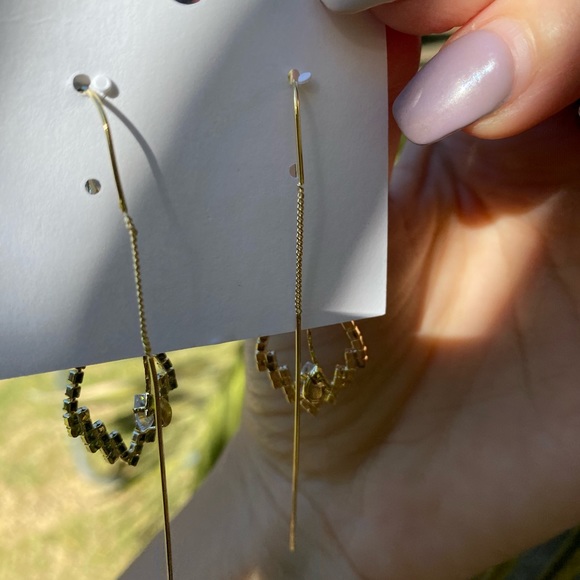 New 18k gold plated diamond earrings - Picture 3 of 5